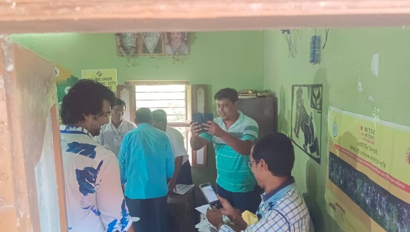 কখনও বাইকে চড়ে, কখনও টোটো চড়ে ভোটের বুথে পৌঁছন দেব। 
