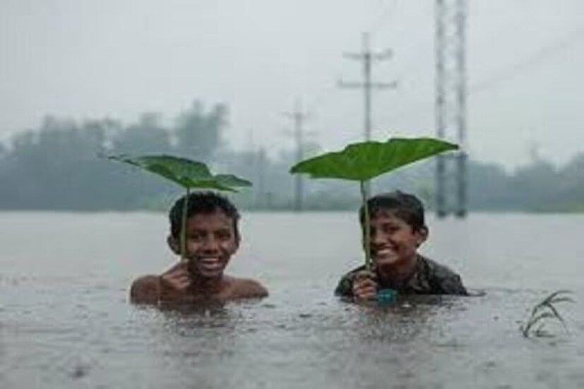  বর্ষার অপেক্ষায় দিন গুনছে কলকাতা-সহ পশ্চিমবঙ্গও। আবহবিদেরা বলছেন, কেরলে বর্ষা ঢোকার পরে তা ধাপে ধাপে উত্তর এবং পূর্ব ভারতের দিকে এগোতে থাকে। সেই হিসাবে ১০ জুন নাগাদ বর্ষার পশ্চিমবঙ্গে ঢোকার কথা। 