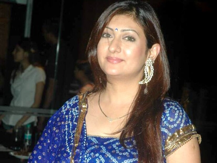 আচমকাই বদলে যায় জুহিরকেরিয়ার গ্রাফ৷ কুমকুমের চরিত্রে জুহিকে সকল ভক্তরাই ভীষণই পছন্দ করে এবং প্রচুর জনপ্রিয়তাও পান তিনি। 
