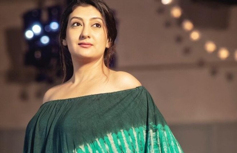টেলিভিশন দিয়ে কেরিয়ার শুরু করলেও প্রথম দিকে বিরাট সমস্যায় পড়েছিলেন অভিনেত্রী৷ সম্প্রতি কাস্টিং কাউচ নিয়ে মুখ খুললেন বিসবগ ৫ বিজয়ী৷