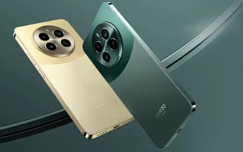 Moto G54: এর দাম ১৭,৪৯৯ টাকা। 5G পারফরম্যান্স এবং ব্যাটারি লাইফ উভয় ক্ষেত্রেই প্রতিপক্ষ Moto G73-এর তুলনায় Moto G54 অনেক এগিয়ে। ক্যামেরাও ভাল। অডিও অতুলনীয়।