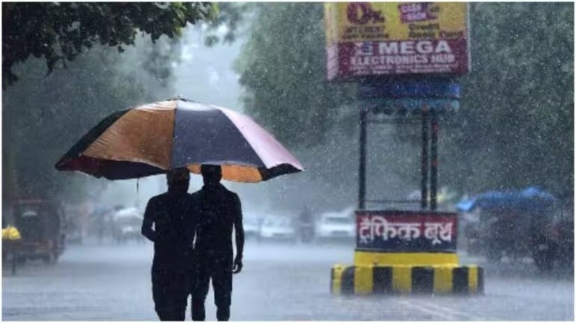  বৃষ্টির জল অনেক সময় ত্বকে সংক্রমণের কারণ হতে পারে। চুল রুক্ষ হয়ে ওঠে। বৃষ্টির জলের বেশি পিএইচ ব্যালান্স বা আম্লিক ও ক্ষারকীয় ভারসাম্য নষ্ট করে চুলের কিউটিকলস।