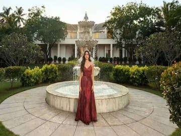 শ্রীবেদীর Luxury বাড়িতে ভাড়ায় থাকতে পারবেন আপনিও! দরজা খুলে দিলেন জাহ্নবী