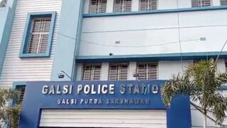 ছিনতাইয়ের ঘটনায় গ্রেফতার।