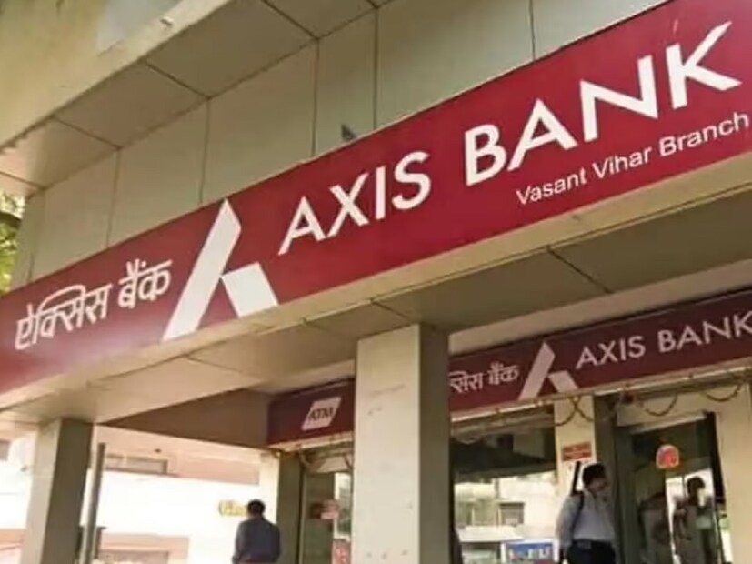 Axis Bank ২ কোটি টাকার নিচের পরিমাণের জন্য স্থায়ী আমানতের সুদের হার বাড়িয়েছিল । নতুন এফডি রেট ৫ ফেব্রুয়ারি ২০২৪ থেকে কার্যকর। এর আগে, অ্যাক্সিস ব্যাঙ্কের ওয়েবসাইট অনুসারে, ব্যাঙ্ক ২৬ ডিসেম্বর ২০২৩ তারিখে মেয়াদী আমানতের সুদের হার সংশোধন করেছিল।