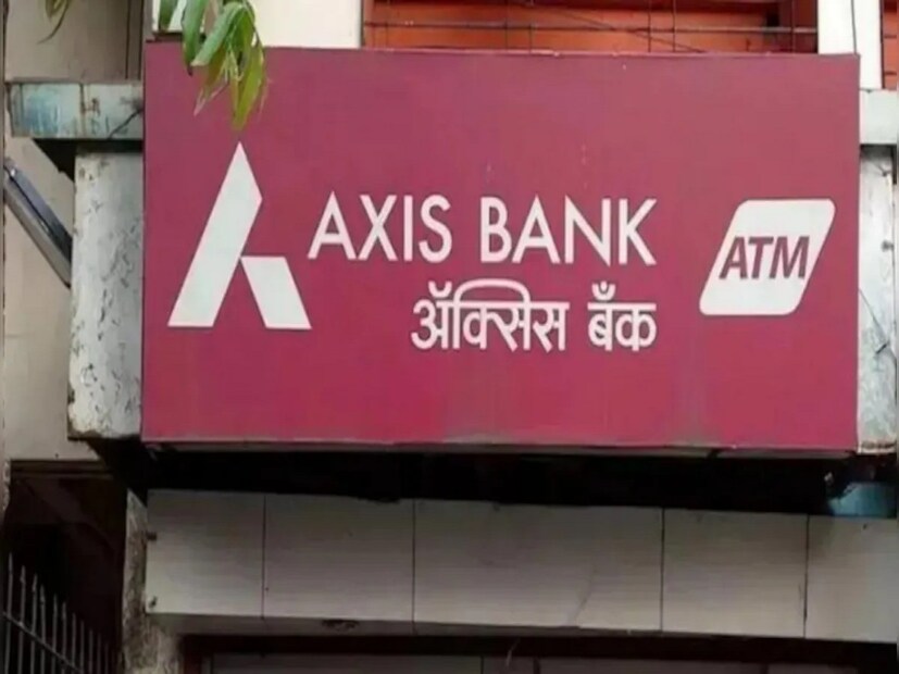 সিনিয়র সিটিজেনদের জন্য Axis Bank-এর সাম্প্রতিক FD রেট -Axis Bank প্রতি বছর ফিক্সড ডিপোজিটে ৩.৫০-৭.৮৫% সুদ অফার করে, ৭ দিন থেকে ১০ বছরের মেয়াদে সিনিয়র সিটিজেনদের কাছে। এই হারগুলি ৫ ফেব্রুয়ারি ২০২৪ থেকে কার্যকর৷