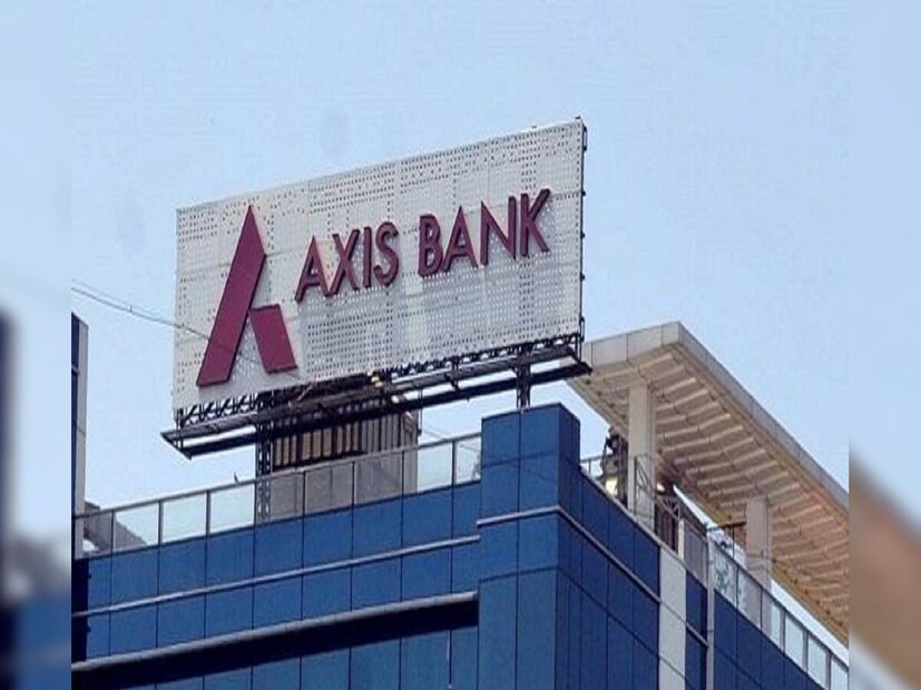 PNB FD হার সংশোধন করেছে -পঞ্জাব ন্যাশনাল ব্যাঙ্কও (PNB) এই মাসে মেয়াদী আমানতের হার সংশোধন করেছে। সর্বশেষ সংশোধনের পরে, ব্যাঙ্ক প্রতি বছরে ফিক্সড ডিপোজিটে ৩.৫০-৭.২৫% সুদের হার অফার করছে সাধারণ জনগণের জন্য। অন্য দিকে, সিনিয়র সিটিজেনদের জন্য এই ব্যাঙ্ক প্রতি বছরে ফিক্সড ডিপোজিটে ৪.০০-৭.৭৫% সুদের হার অফার করছে, ৭ দিন থেকে ১০ বছরের মেয়াদের জন্য। এই হারগুলি ১ ফেব্রুয়ারি ২০২৪ থেকে কার্যকর।