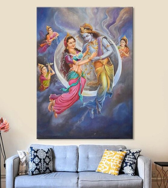 একই দেবতার একাধিক মূর্তি বা ছবি পাশাপাশি রাখা যাবে। দেবতাদের মূর্তি বাড়িতে রাখার আগে এই নিয়মগুলো অবশ্যই মেনে চলুন নইলেই আপনার পরিবারের অশান্তি ও অমঙ্গল নেমে আসবে।