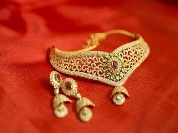 দারুণ খবর! আজ আরও কমে গেল সোনার দাম, দেখে নিন ১০ গ্রামের দাম দারুণ খবর! আজ আরও কমে গেল সোনার দাম, দেখে নিন ১০ গ্রামের দাম