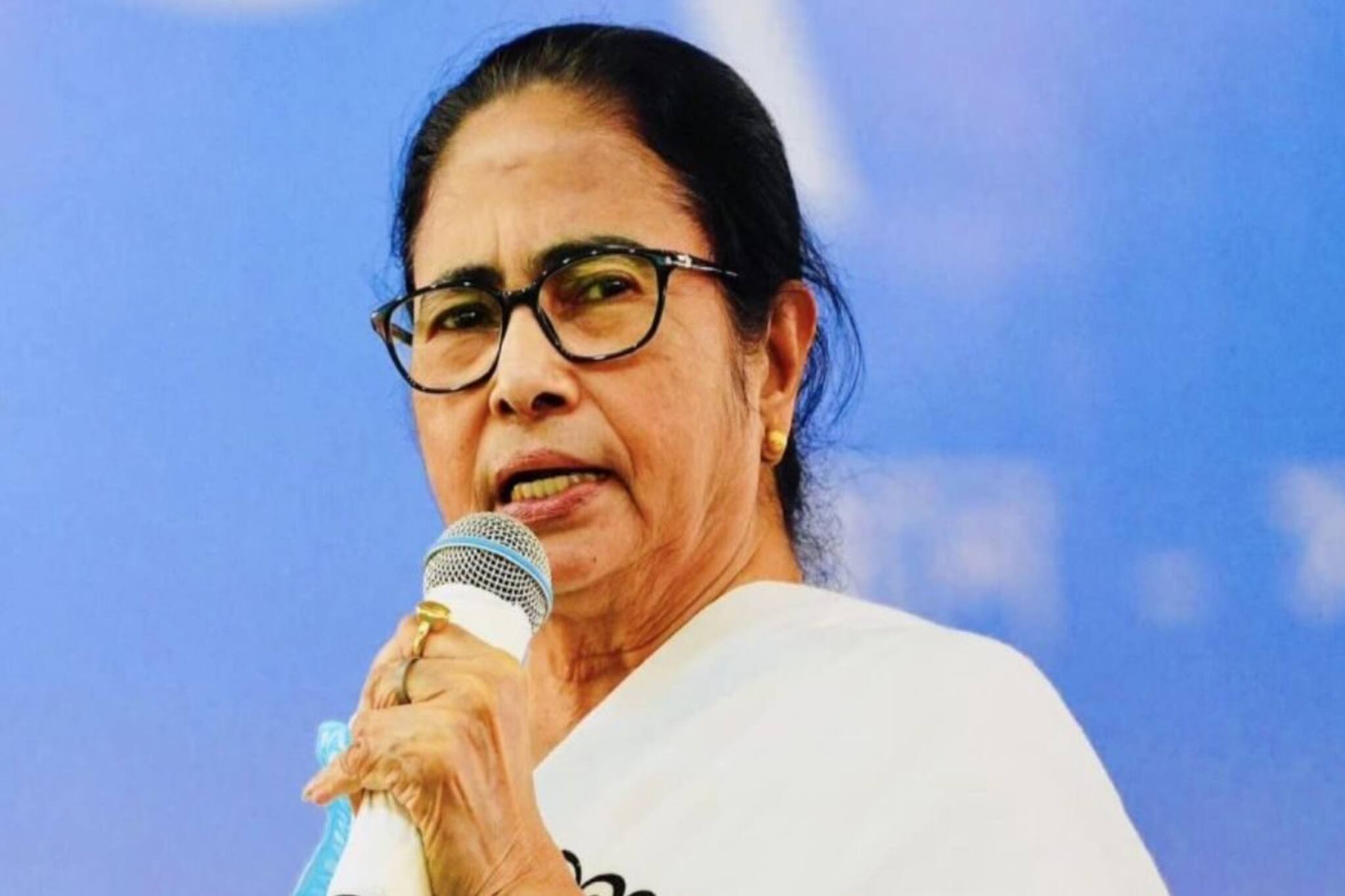 মমতার লেখা গান বাজবে ঘাটে ঘাটে, ছটপুজো উপলক্ষে গান লিখলেন মুখ্যমন্ত্রী