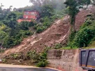 মিজোরামে মৃতের সংখ্যা কমপক্ষে ২৮।