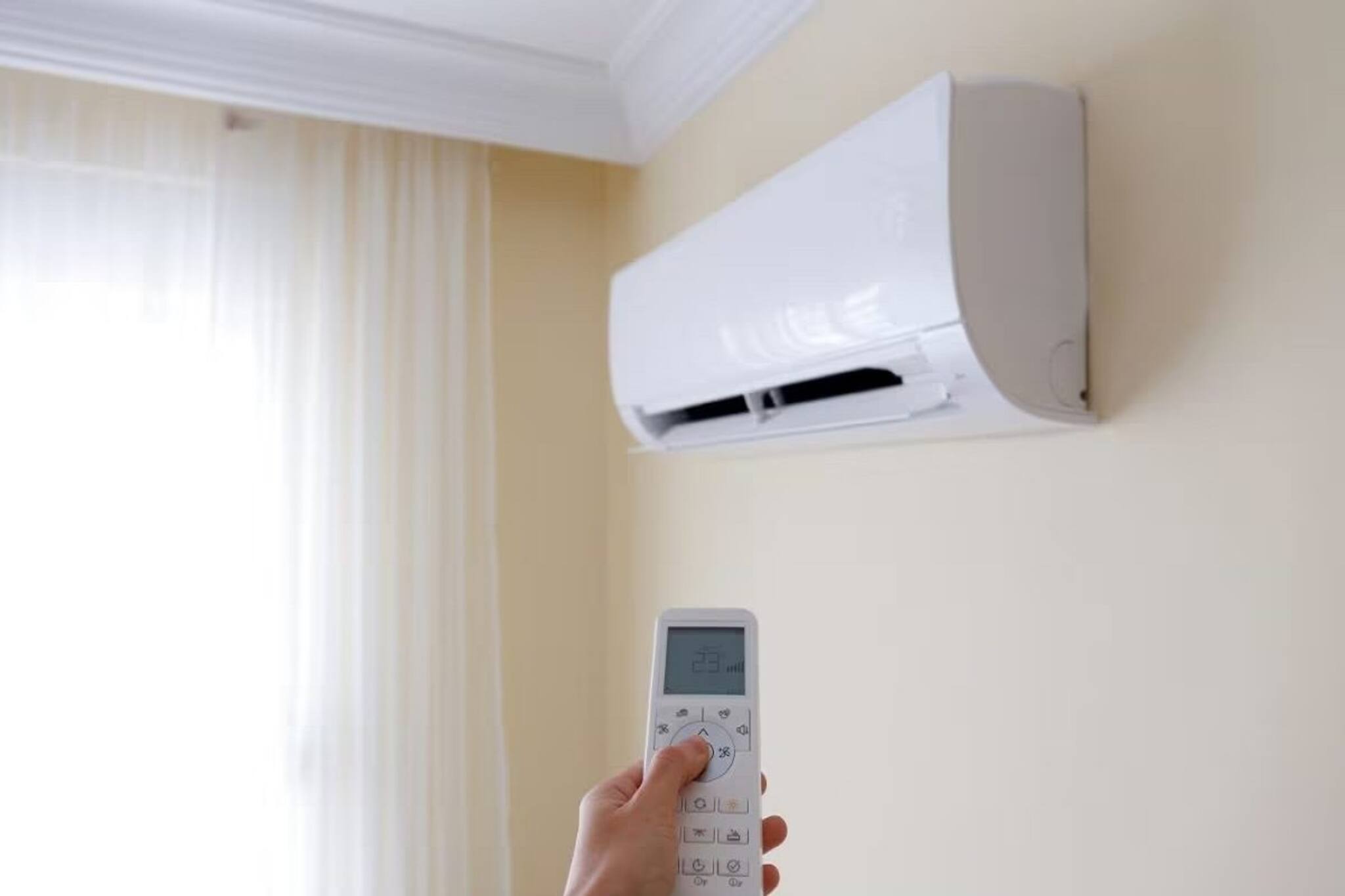 এই গরমে বাঁচতে যত খুশি AC চালান, বাড়বে না বিদ্যুতের বিল, দেখে নিন কীভাবে ?