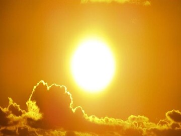 অবশেষে দক্ষিণবঙ্গে তাপমাত্রার পতন, ৪০-এর নিচে নামল পারদ! কলকাতায় কত? অবশেষে দক্ষিণবঙ্গে তাপমাত্রার পতন, ৪০-এর নিচে নামল পারদ! কলকাতায় কত?