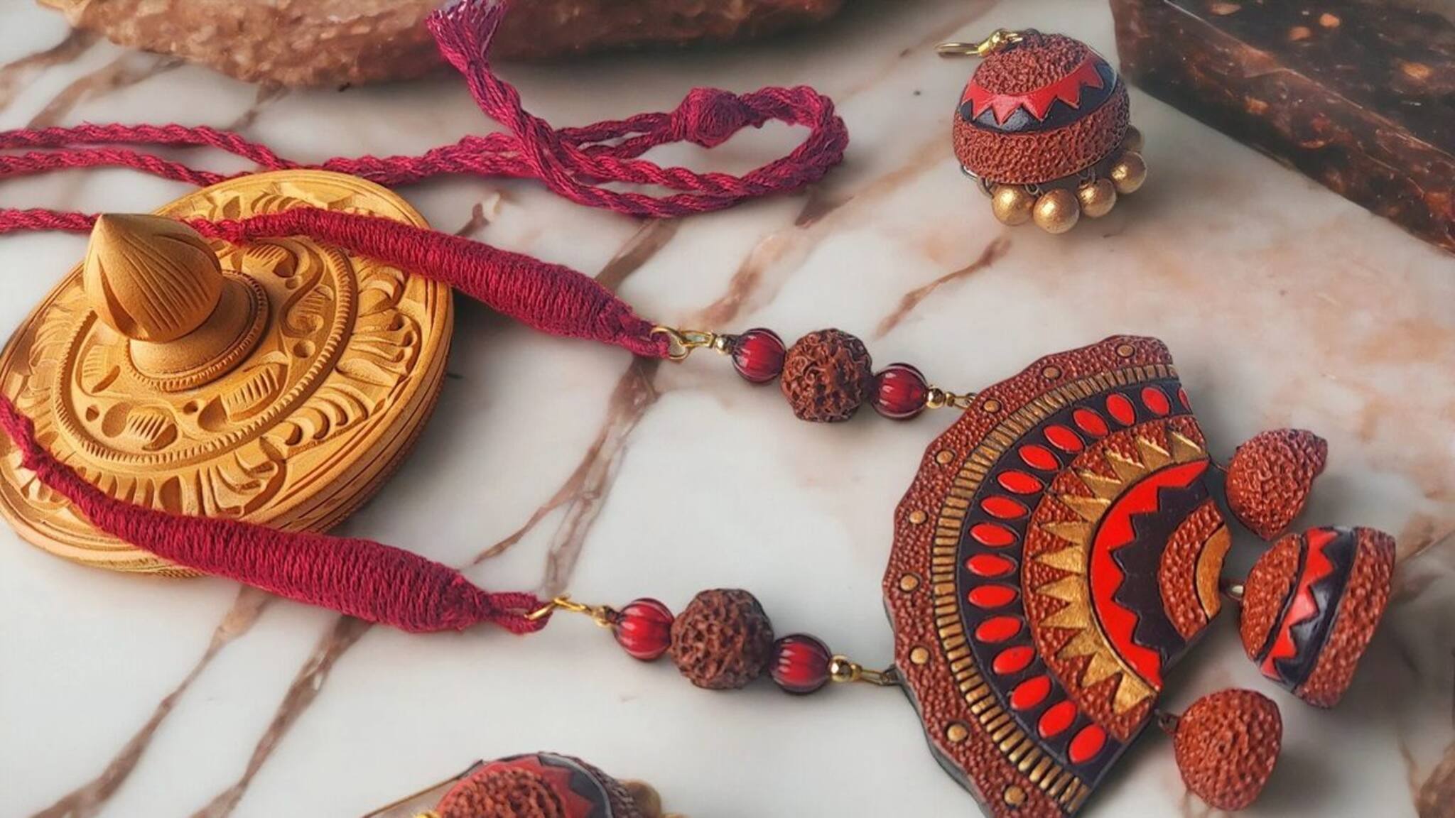 জামাইষষ্ঠীতে শাশুড়ির জন্য কিনুন এই উপহার