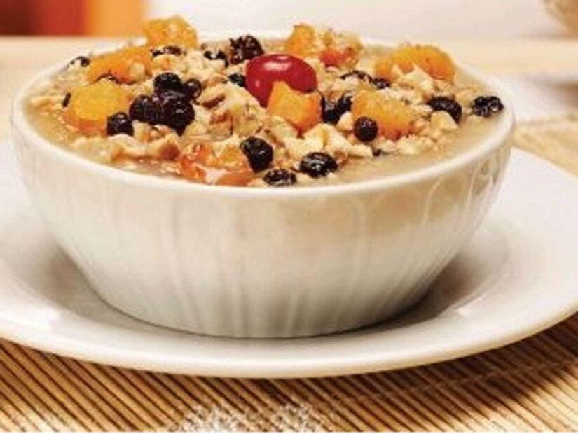 ইনস্ট্যান্ট পুডিং– ইনস্ট্যান্ট পুডিং মিক্স-এ থাকে ডাইসোডিয়াম ফসফেট ও টেটরাসোডিয়াম পাইরোফসফেট। ২৫ গ্রাম ইনস্ট্যান্ট পুডিং মিক্স-এ থাকে ৩৫০ মিলিগ্রাম সোডিয়াম।