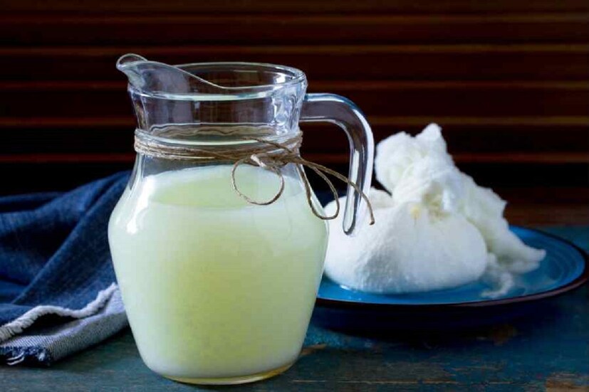 বিউটি এক্সপার্ট সঙ্গীতা গুহ রায় জানান, প্রায়শই আমরা ছানার জল ফেলে দিই। অনেকেই হয়ত জানেন না যে,এই জল থেকে ফেস সিরাম তৈরি করা যায়।photo source collected 