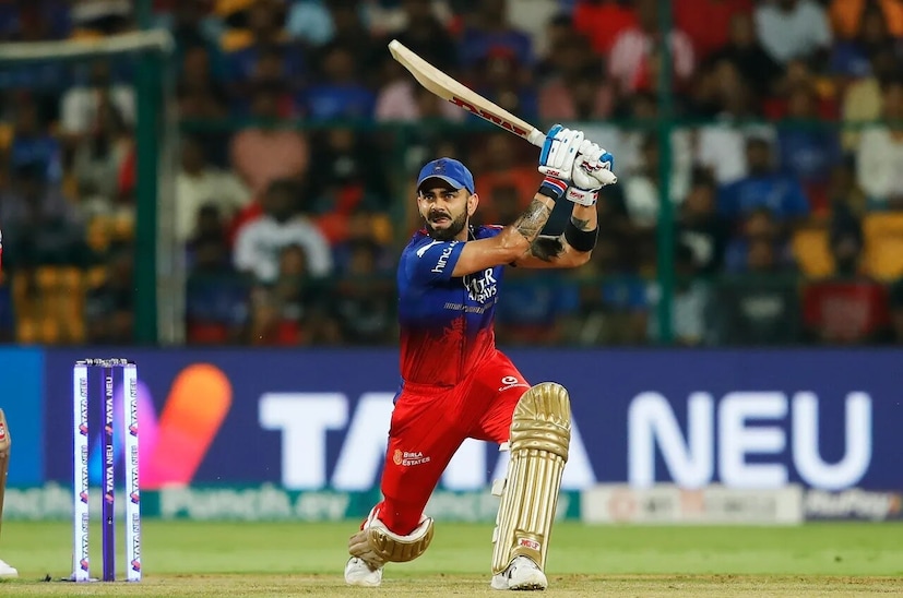 বিরাট কোহলি: নিঃসন্দেহে ফ্র্যাঞ্চাইজির জন্য এক নম্বর বাছাই। বিরাট কোহলি হয়তো টি-টোয়েন্টি আন্তর্জাতিক থেকে অবসর নিয়েছেন কিন্তু এখনও তার ফ্র্যাঞ্চাইজির কাছে অনেক কিছু দেওয়ার আছে। তিনি আইপিএল ২০২৪-এর সর্বোচ্চ স্কোরিং ব্যাটার ছিলেন।  তাঁর নামের পাশে ছিল ৭৪১ রান। আরসিবি তাকে ছেড়ে দেওয়ার কথা ভাববেও না।