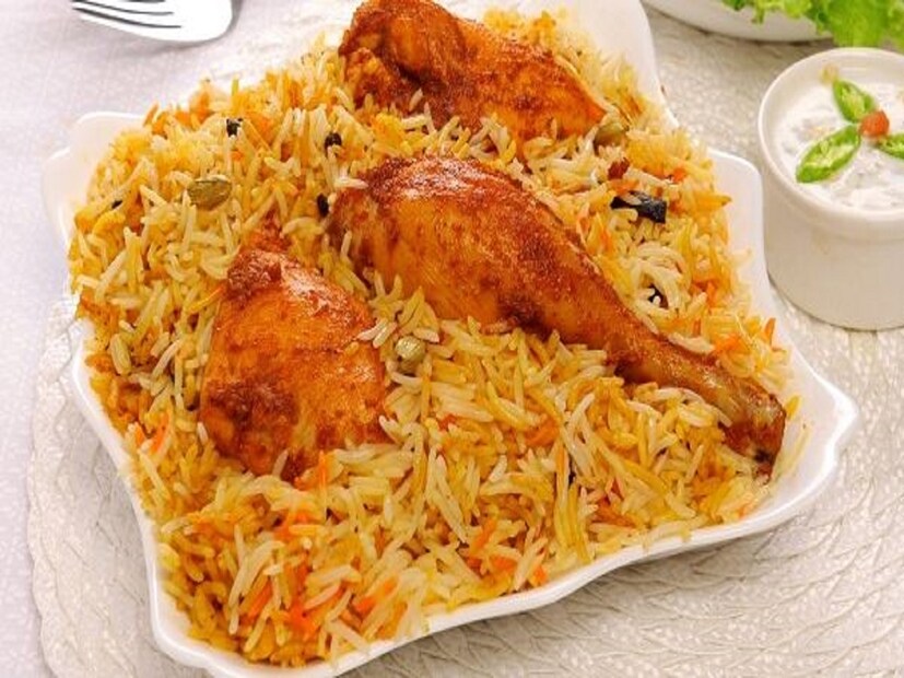 রাতের খাবারে মাছ-মাংস বেশি রাখবেন না৷ চেষ্টা করুন রাতের খাবারে প্রোটিন কম রাখার৷ কারণ এগুলো হজম করতে সময় বেশি লাগে৷ 