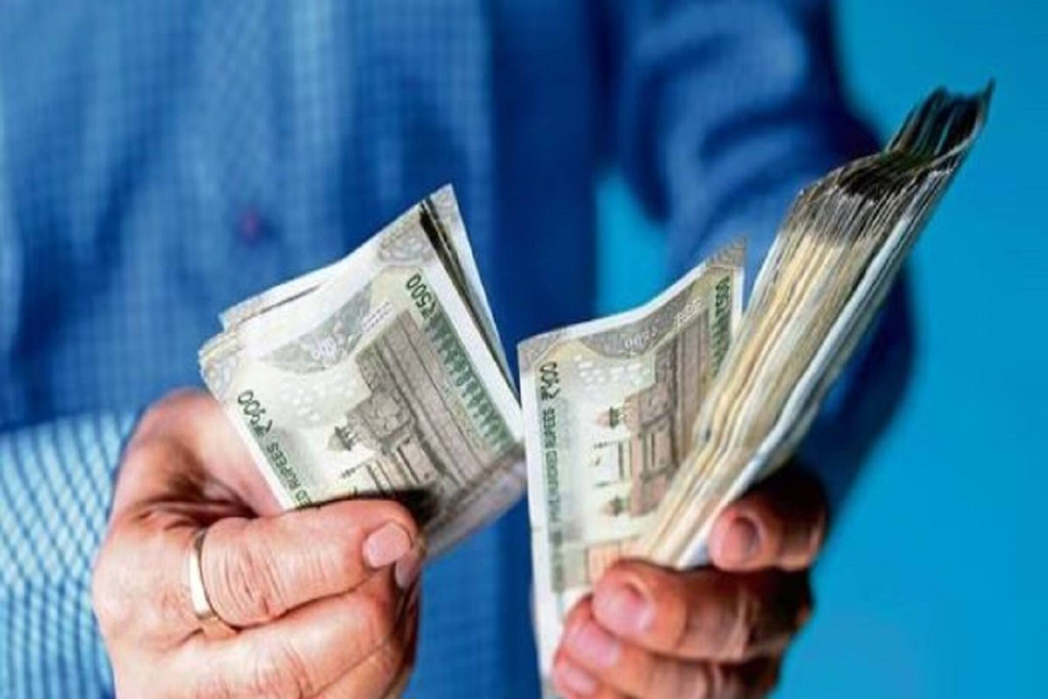 Cyber Crime: মোবাইলে এই ভিডিও দেখেন? ক্লিক করলেই খালি হয়ে যাবে ব্যাঙ্কের টাকা! সাইবার প্রতারণা থেকে বাঁচার উপায় জানুন