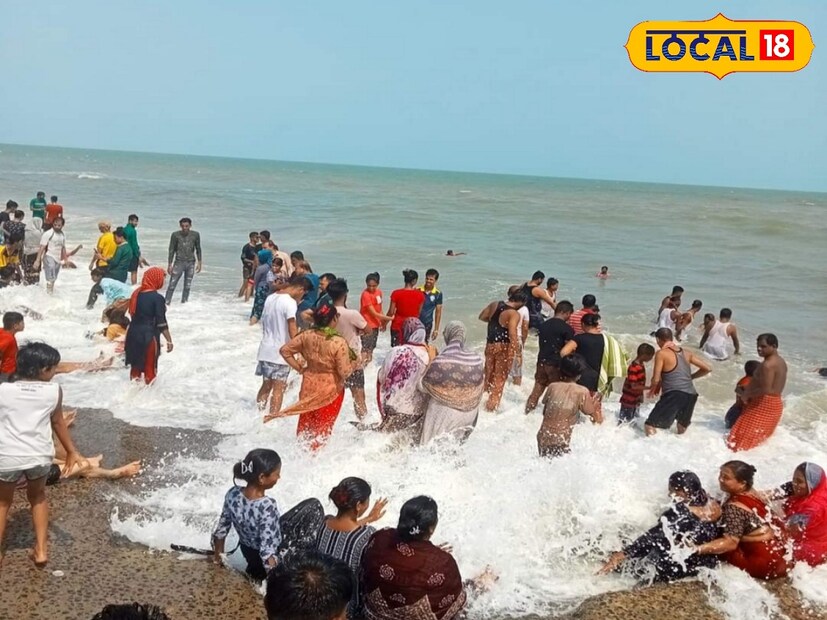  কোথাও ভারী বৃষ্টির সতর্কতা আবার কোথাও তাপপ্রবাহের সতর্কতা। রাজ্যজুড়ে জায়গায় জায়গায় বিরূপ প্রকৃতির আবহাওয়ায় নাজেহাল সাধারণ মানুষ। 