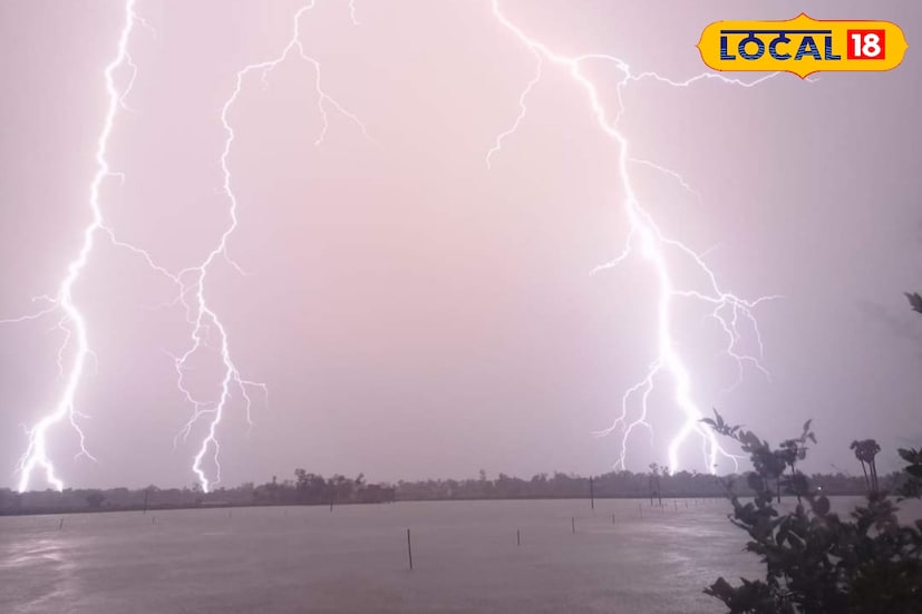 দিল্লির মৌসম ভবন সূত্রে জানা যায় রাজ্যের দক্ষিণবঙ্গে স্বাভাবিক বর্ষা প্রবেশ করতে এখনও কিছুটা দেরি রয়েছে। আগামী সপ্তাহের শুরু থেকে বঙ্গোপসাগর হয়ে মৌসুমী বায়ু কিছুটা এগিয়ে আসবে।