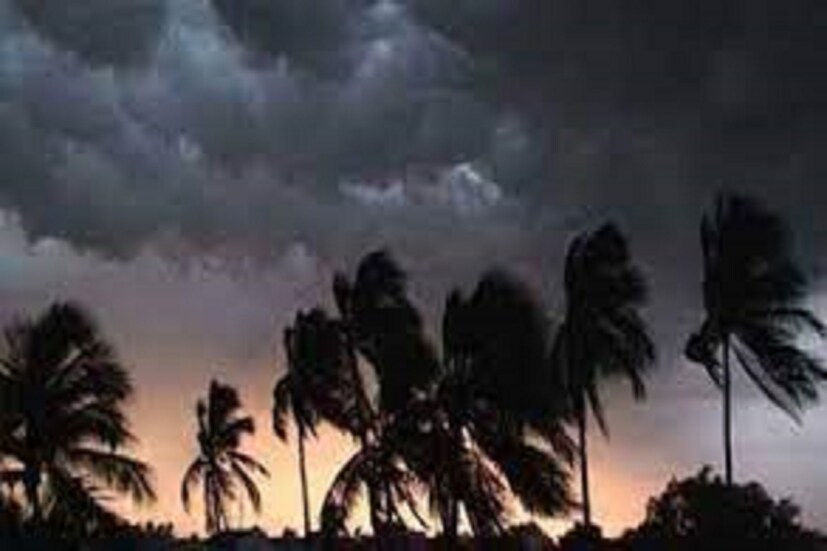 সর্বাধিক পরিমাণে ২০০ মিলি বৃষ্টিপাত হতে পারে, দার্জিলিং, কালিম্পঙে বৃষ্টিপাত হতে পারে সর্বাধিক ১১০ মিলি বৃষ্টিপাত হতে পারে ৷ কমলা সতর্কতা জারি করা হয়েছে ৷ প্রতীকী ছবি ৷