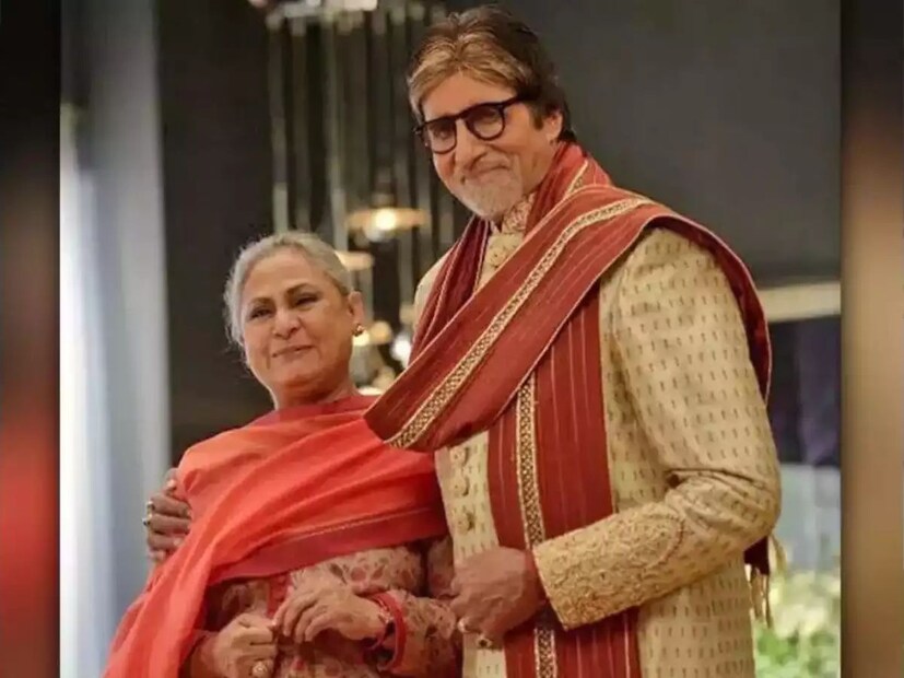 গত বছর, যখন অমিতাভ এবং জয়া তাদের ৫০তম বিবাহ বার্ষিকী উদযাপন করেন, সেখানে অভিষেক বাবা-মায়ের জন্য একটি মিষ্টি পোস্ট শেয়ার করেন, উত্তরে অমিতাভ বচ্চনও ভালোবাসা বিনিময় করেন।