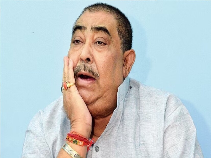 তৃণমূলের হাইকমান্ড যাকে 'বাঘ' বলে থাকে, বীরভূমের সেই দাপুটে তৃণমূল নেতা প্রায় সব রোগ সারিয়ে সুস্থ হয়ে বীরভূমে ফিরতে চলেছেন। নিজের আইনজীবীদের অনুব্রত জানিয়েছেন, &quot;জামিন যখন হয়ে গিয়েছে তখন আর এক মুহূর্ত জেলে থাকতে চাই না।&quot;