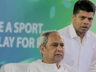 নবীন পট্টনায়ক এবং ভিকে পান্ডিয়ান।