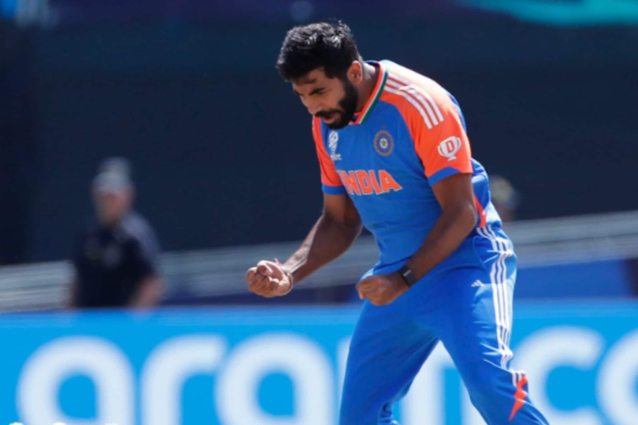 টি-২০ বিশ্বকাপে ব্যাটার বুমরাহের বিশ্বরেকর্ড! যা কারও নেই, এই নজির অনেকেই জানেন না