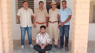 এক মাসে ৪.৫ কোটি টাকা রোজগার যুবকের! খবর পেয়েই ছুটল পুলিশ, আয়ের উপায় জানলে অবাক হয়ে যাবেন