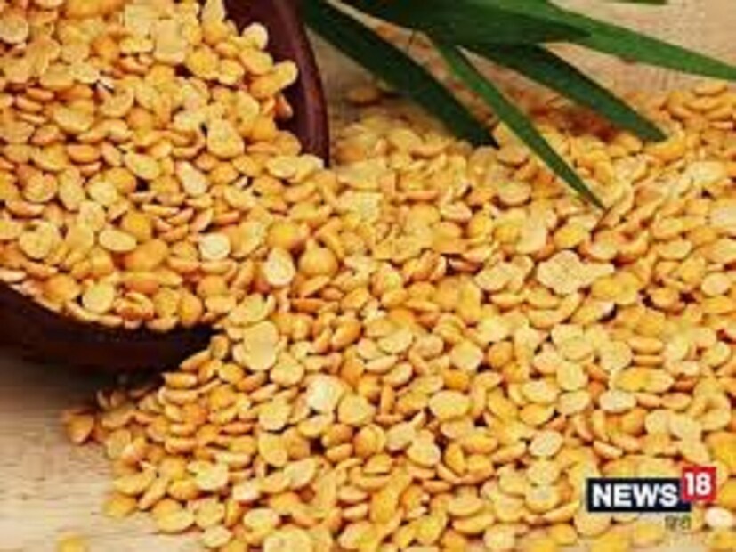 সূত্রের খবর অনুযায়ী, এর পাশাপাশি আরও একটি উপহার দেওয়া হতে পারে কৃষকদের ৷ অড়হর ডাল ও মুগ ডালের দাম ১০ শতাংশ পর্যন্ত বাড়তে পারে ৷ সয়াবিন ও সানফ্লাওয়ার অয়েলের দাম ৫ থেকে ৭ শতাংশ বাড়তে পারে ৷ এই বছর সরকার বোনাসও ঘোষণা করতে পারে ৷ 