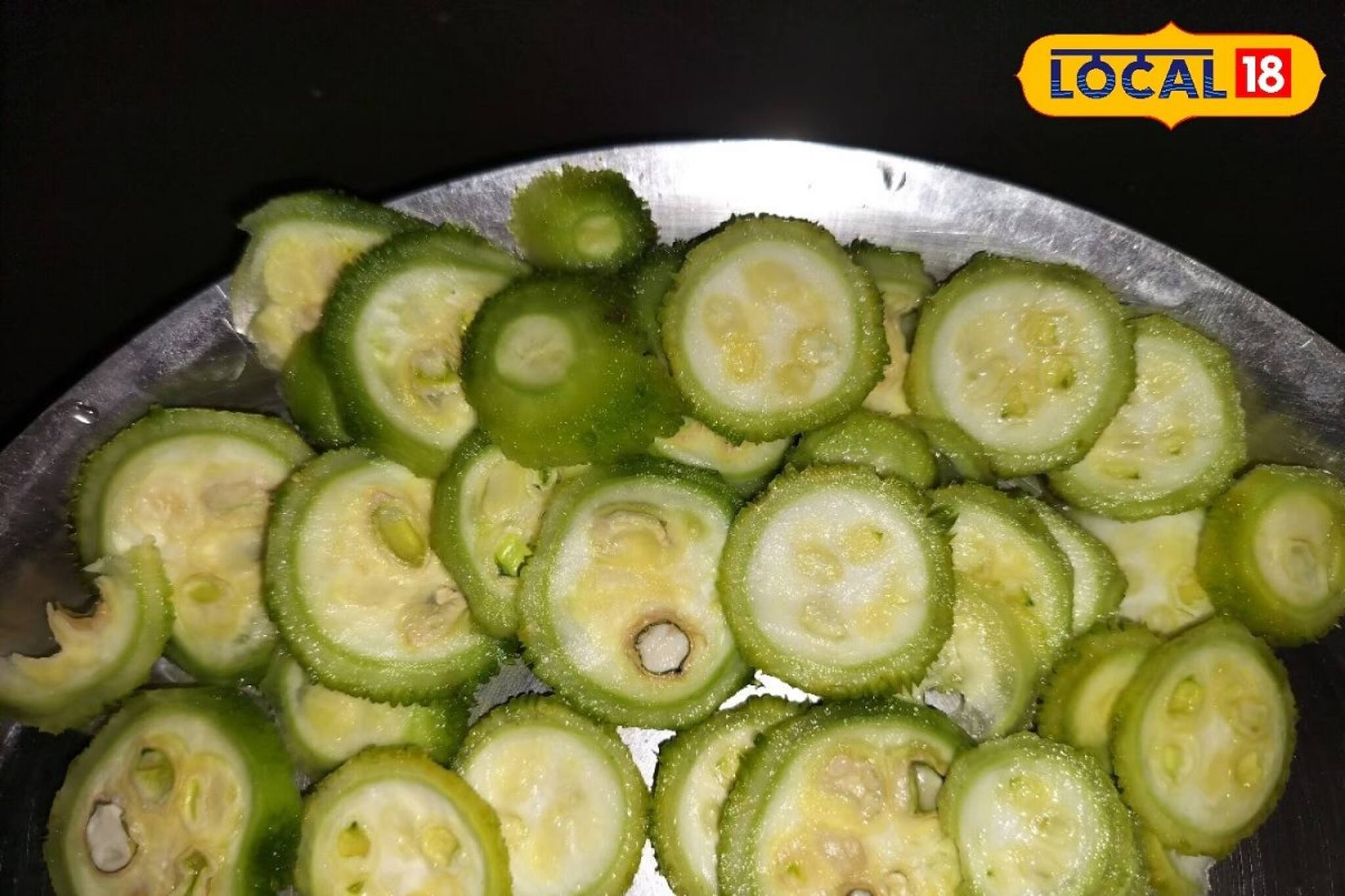 ঘি করলা খান? 'স্বর্গীয় ফল' বলে অনেকে! ক্যানসার আটকাতে এর জুড়ি মেলা ভার, জানুন