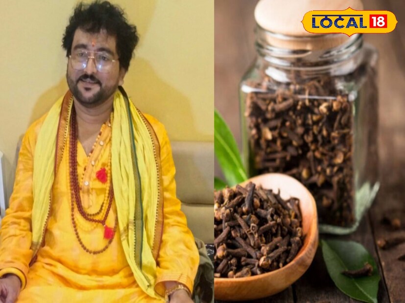এছাড়া এদিন প্রদীপে তিনটি লবঙ্গ, তিনটি এলাচ ও একটি মুদ্রা দেবেন। এরপর এই মাটির প্রদীপটি বাড়ির উত্তর-পূর্ব কোণে রেখে দেবেন। এই প্রদীপ কখনো নিজে থেকে নেভাবেন না। জ্যোতিষ মতে ফলহারিনী অমাবস্যা এই কাজ করলে মা কালীর বিশেষ আশীর্বাদ লাভ করা যায়। তাই ফলহারিণীকালীপুজোর এই বিশেষ দিনে এই ছোট্ট একটি টোটকা করলেই আপনার জীবনের সমস্ত দুঃখ কষ্ট দূর হয়ে যাবে। Input- Piya Gupta
