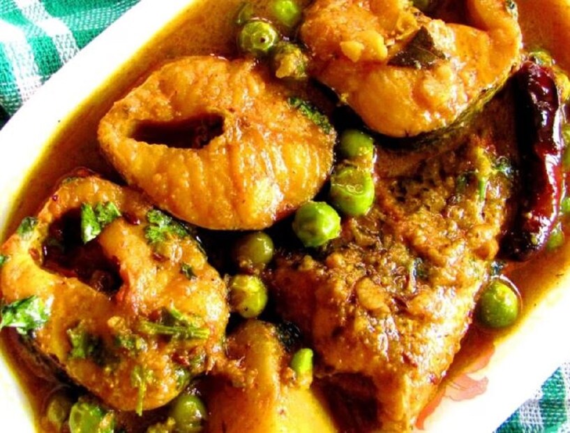 এই সব বিষয় জানার পরে মাসে অন্তত খাবারের পাতে রাখতে পারেন শোল মাছ। দূর হবে একাধিক রোগ। (তথ্য: সৌভিক রায়)