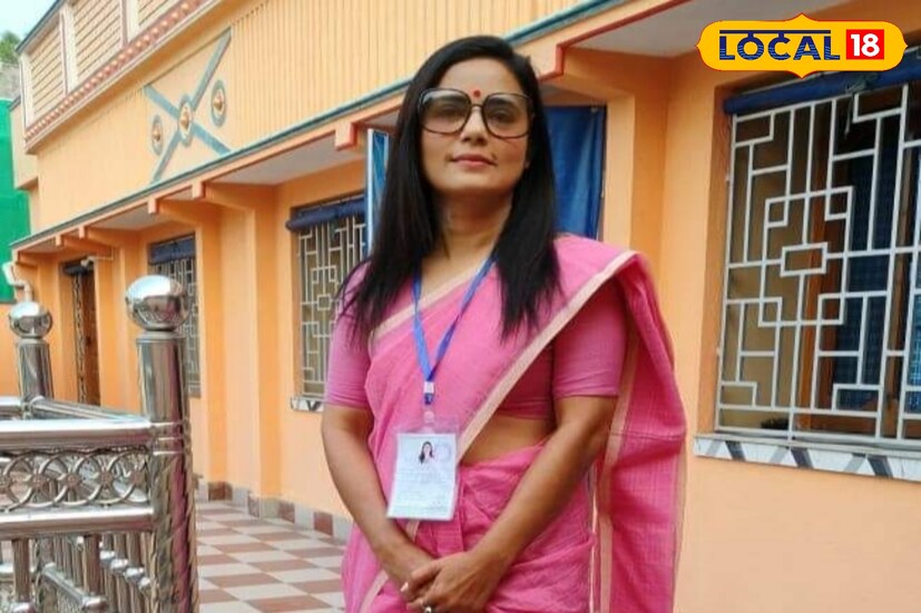 এক একটি রাউন্ডে গণনা শেষে দেখা যাচ্ছে কখনও এগিয়ে শাসকদল কিংবা কখনও এগিয়ে বিরোধী দল। তবে তারই মাঝে উঠে এল এই সৌজন্যের ছবি। 