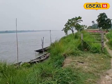 সামনেই