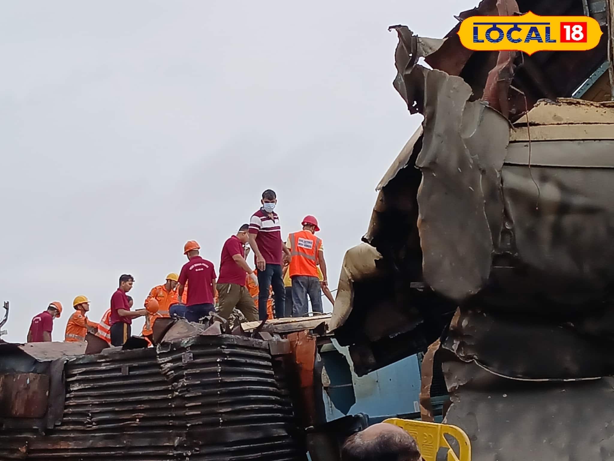 ৩০ ঘণ্টা পার, কাঞ্চনজঙ্ঘা দুর্ঘটনায় কান্নার রোল থামছে না! হাসপাতালে ভিড় প্রিয়