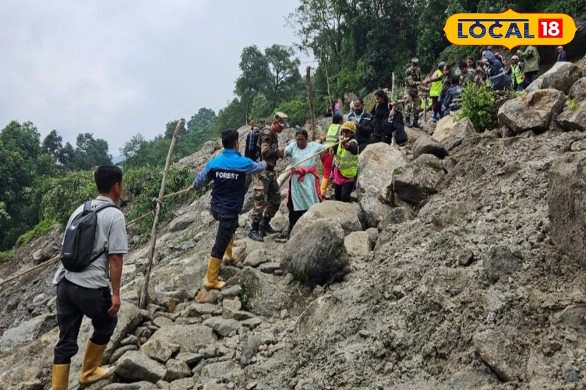 মংগনের জেলা শাসক হেমকুমার ছেত্রী বলছেন, 'বিআরও, এনডিআরএফ, এসডিআরএফের সাহায্যে উদ্ধার করা হয়েছে পর্যটকদের। তাঁদের গ্যাংটকে রাখার ব্যবস্থা করা হয়েছে। প্রত্যেকেই ভালো রয়েছেন। সমতলে নামিয়ে দেওয়ারও ব্যবস্থা করা হবে প্রশাসনের তরফে।'