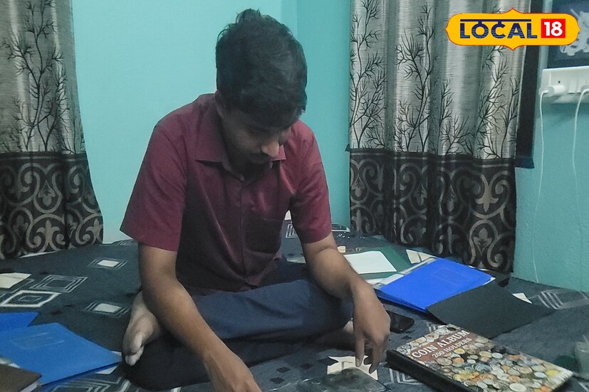 পার্থিব জানিয়েছেন, শুধু মুদ্রা সংগ্রহ নয় ছোট থেকেই নেশা বিভিন্ন পোস্টাল স্ট্যাম্প সংগ্রহেরও। মায়ের শিক্ষকতার কারনে বাড়িতে আসত নানান চিঠিপত্র। সেই চিঠি পত্রে পোস্টাল স্ট্যাম্প দেখে সংগ্রহের ইচ্ছে জাগে।