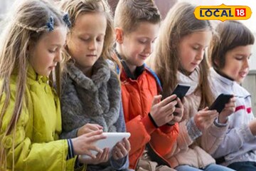 মোবাইল চুম্বকের মতো টানে আপনার শিশুকে, বড় ক্ষতির আগে এই ছোট্ট টিপসে ছাড়ান নেশা