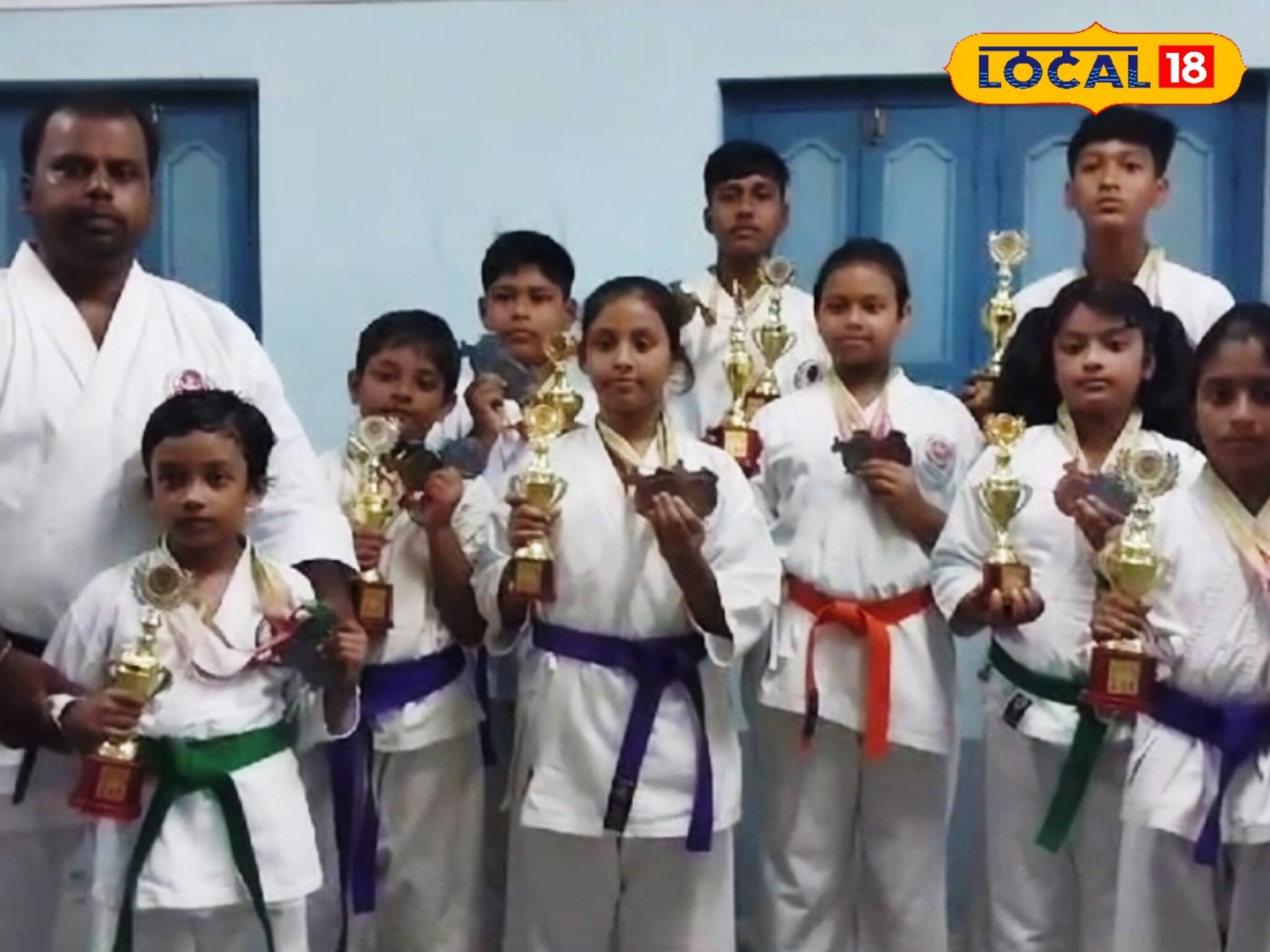 International Karate Competition: আন্তর্জাতিক ক্যারাটে প্রতিযোগিতায় পূর্ব বর্ধমানের বিপুল সাফল্য