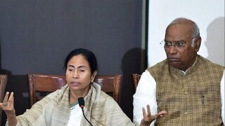 মমতাকে ফোন খাড়গের৷ ফাইল ছবি