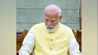 প্রধানমন্ত্রীর দফতরে নরেন্দ্র মোদি৷ ছবি-এএনআই