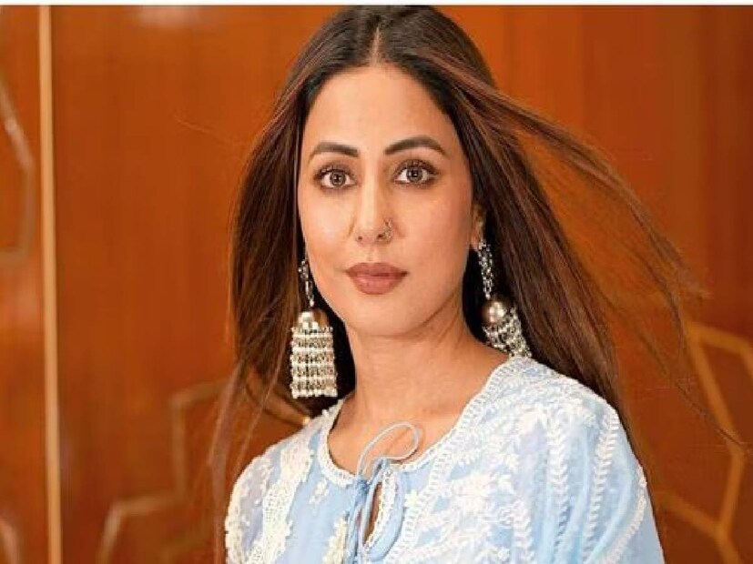শুক্রবার বি টাউনে উদ্বেগজনক খবর৷ প্রখ্যাত টেলিভিশন অভিনেত্রী হিনা খান জানালেন, তিনি স্টেজ থ্রি স্তন ক্যান্সারে আক্রান্ত। তাঁর চিকিৎসা চলছে৷ তিনি সব দিক থেকে মনের জোর বজায় রাখার লড়াইয়ের মানসিকতা ধরে রাখার চেষ্টা চালিয়ে যাচ্ছেন৷ 