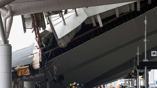 ‘টিকিটের দাম ফেরত দেওয়া হবে’, দিল্লি বিমানবন্দরে দুর্ঘটনায় কড়া পদক্ষেপ কেন্দ্রের ‘টিকিটের দাম ফেরত দেওয়া হবে’, দিল্লি বিমানবন্দরে দুর্ঘটনায় কড়া পদক্ষেপ কেন্দ্রের