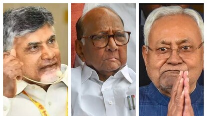 নাইডুৃৃ-নীতীশকে ফোন পাওয়ারের৷ নাইডুৃৃ-নীতীশকে ফোন পাওয়ারের৷