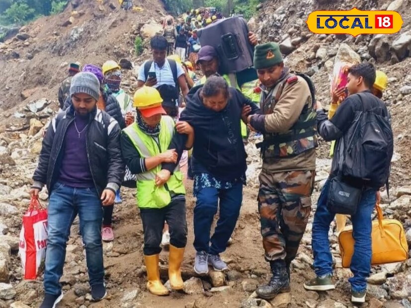 টানা প্রায় ৭দিন সিকিম পাহাড়ে আটকে থাকার পর অবশেষে রেহাই। আবহাওয়ার খানিক উন্নতির সুযোগে উত্তর সিকিমে আটকে থাকা বেশির ভাগ পর্যটককে উদ্ধার করতে পেরেছে প্রশাসন। সিকিম প্রশাসনের একটি সূত্রে খবর, লাচুংয়ে আটকে থাকা ১২০০ জন মতো পর্যটককে মঙ্গলবার উদ্ধার করে আনা গিয়েছে। 