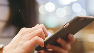 Budget Breakthrough: 2025's Top Smartphones Under ₹15,000 Deliver Premium Features!