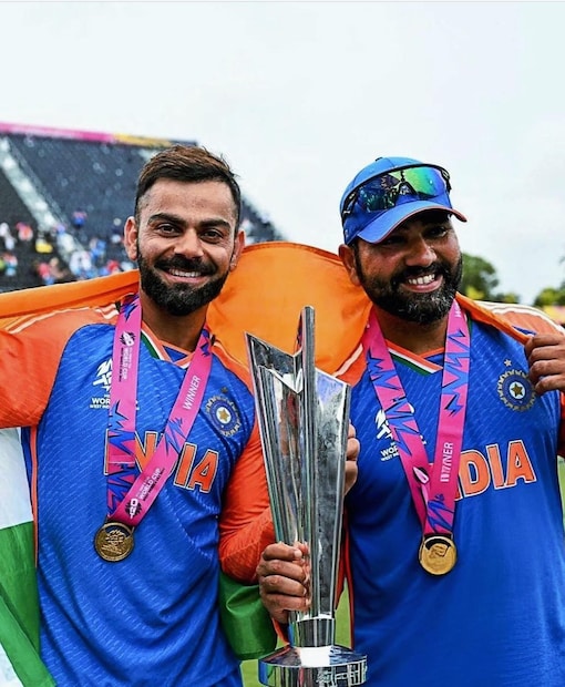 বিশ্বকাপ ফাইনালের সেরা খেলোয়ার হয়েই দেশের জার্সি গায়ে টি২০ ক্রিকেট থেকে অবসর ঘোষণা করলেন বিরাট কোহলি।সারা বিশ্বকাপে ছন্দে না থাকলেও বিশ্বকাপের ফাইনালে চাপের মুহূর্তে ৫৯ বলে ৭৬ রানের ম্যাচ জেতানো ইনিংস খেললেন কোহলি।